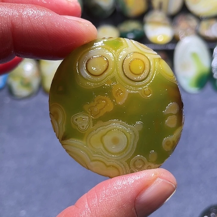 玛瑙/玉髓未镶嵌珠宝奇石