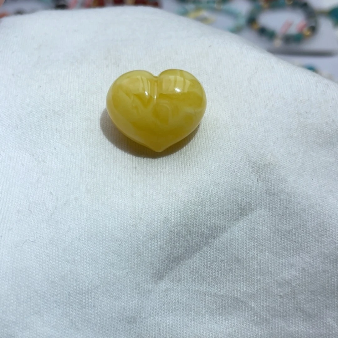 倪***倪蜜蜡未镶嵌珠宝奇石