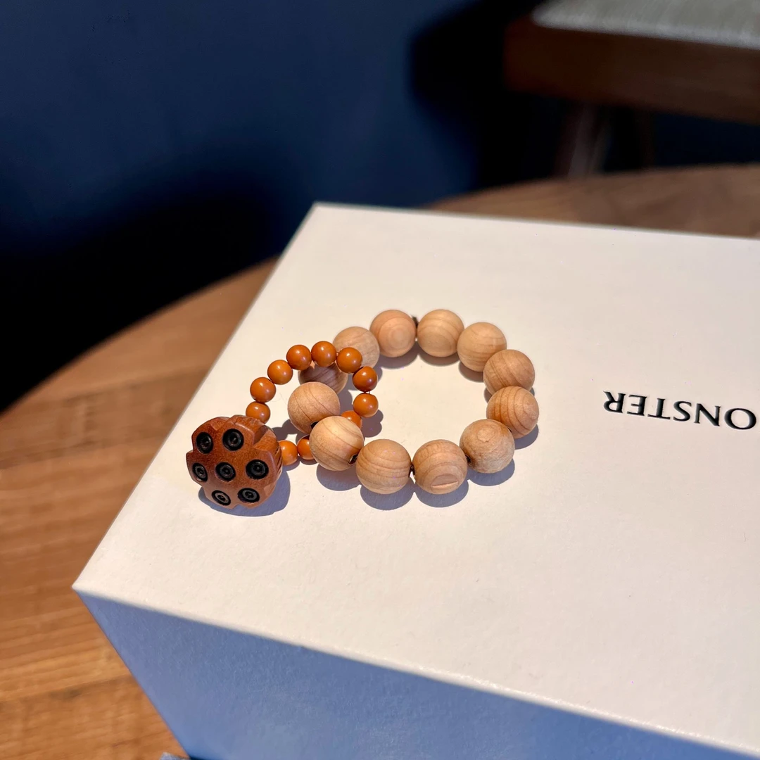 【佛佑善心】巴拉圭绿檀木手捻手机链0.8cm | 石山海STOMOSEA