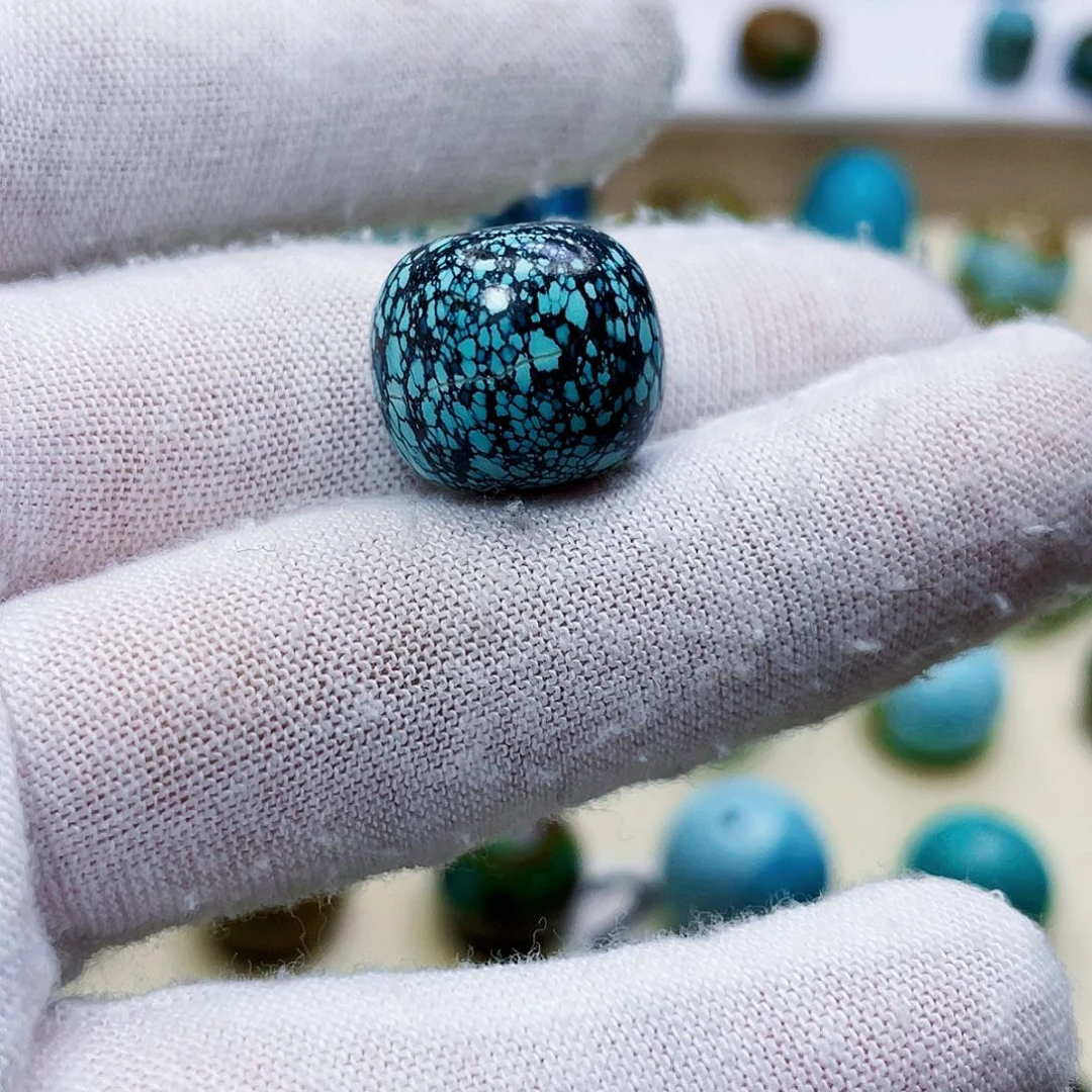 绿松石未镶嵌饰品