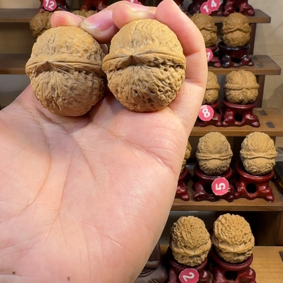 K****铁核桃把件至尊元宝