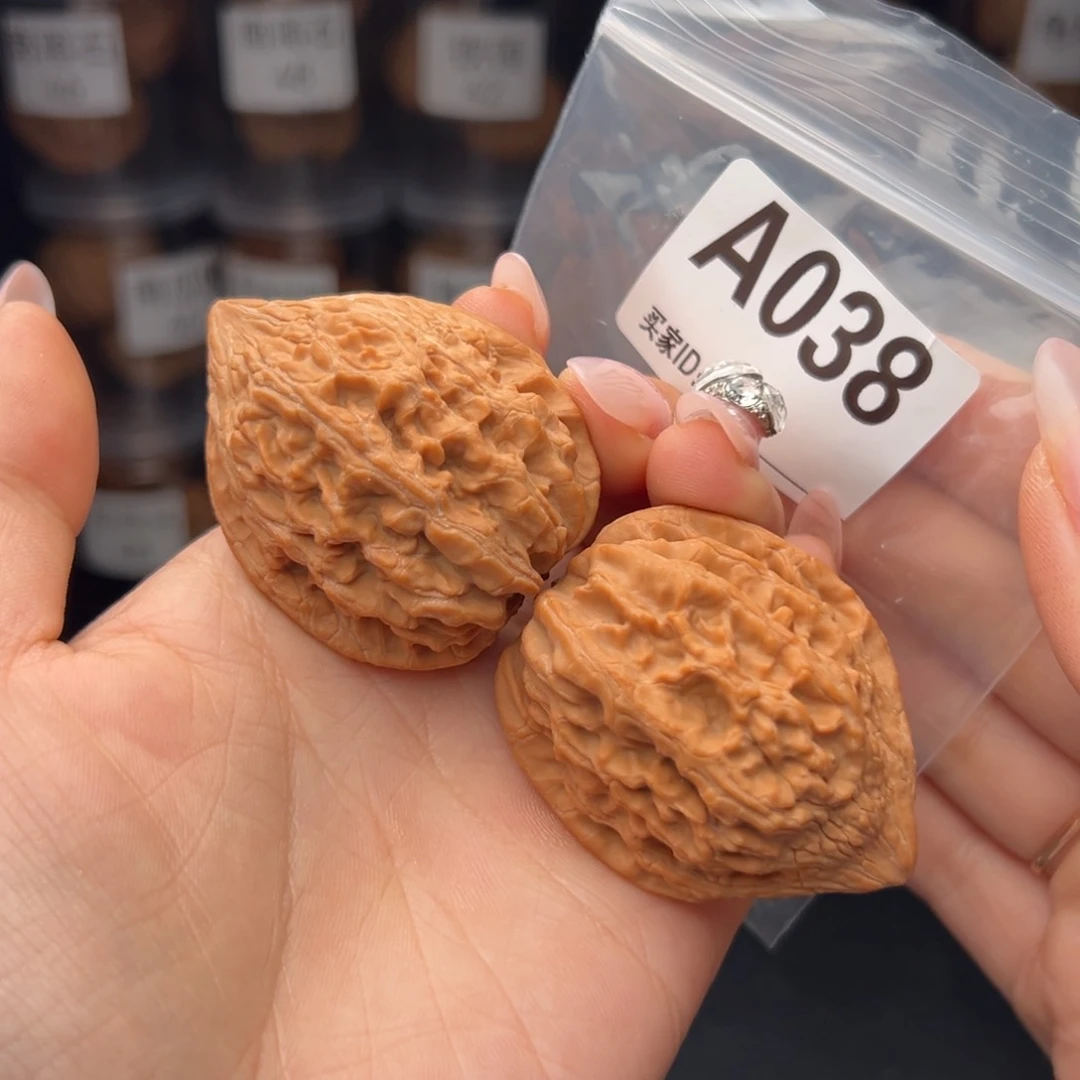 文玩核桃吊坠大沽石41全品