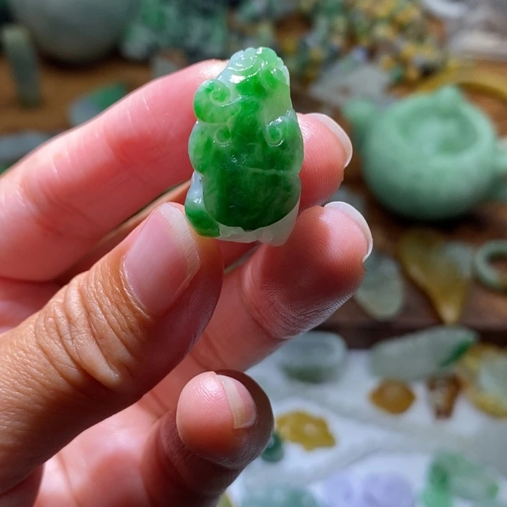 河***司定制翡翠未镶嵌毛货