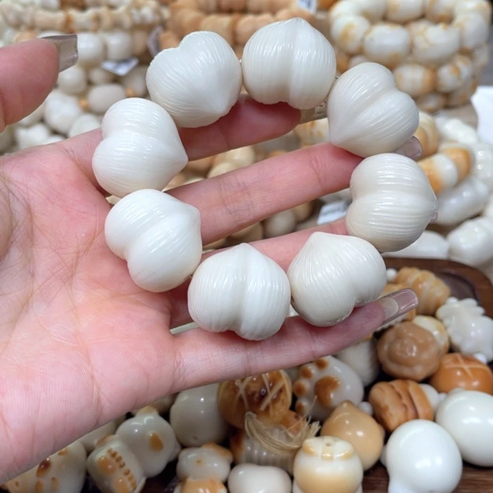 菩提根/象牙果手串6.2.4拉丝屁桃爱心全品9颗