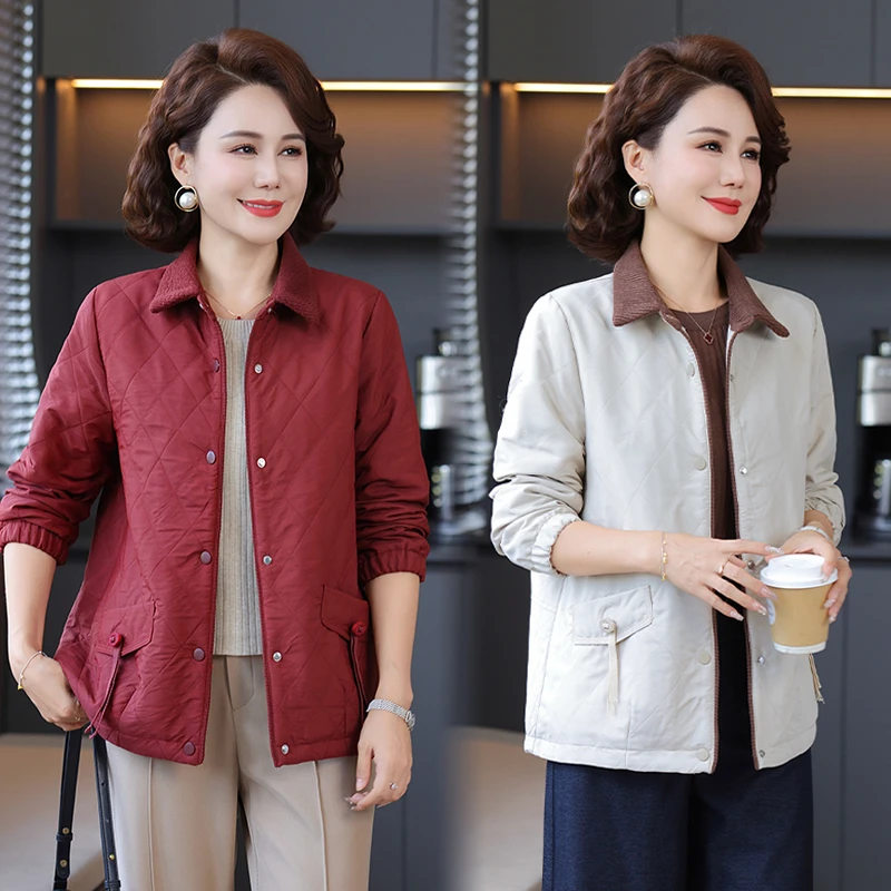 妈妈秋装新款外套时尚翻领夹克中老年女春秋洋气减龄短款宽松上衣