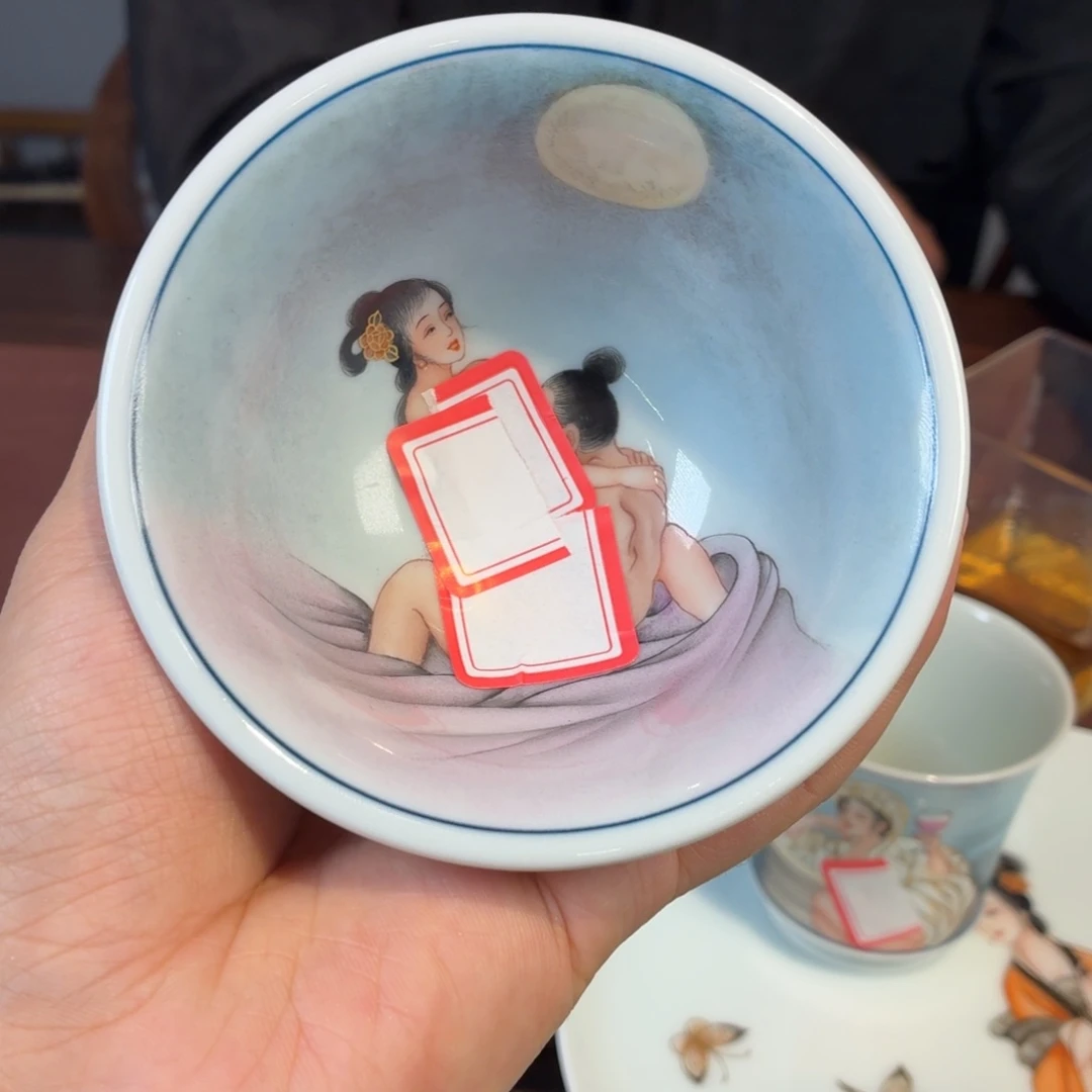 杯子瓷瓷姑娘景德镇陶瓷艺术