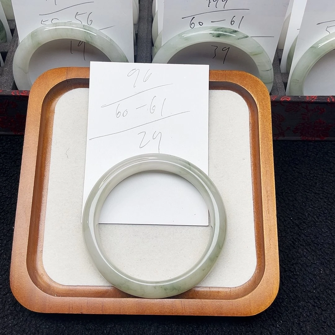 石英质玉未镶嵌手镯96