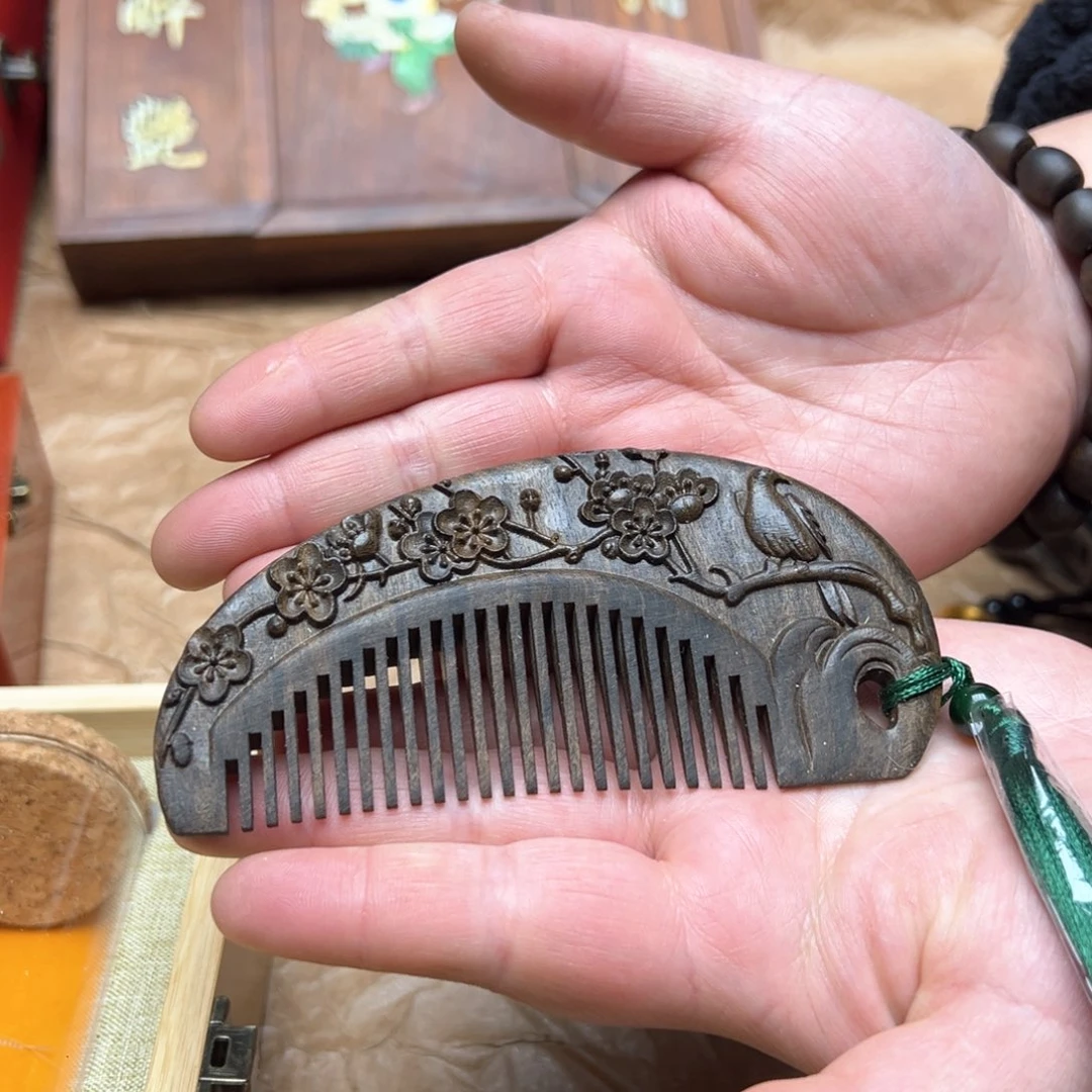 大叶紫檀（黑酸枝木类）