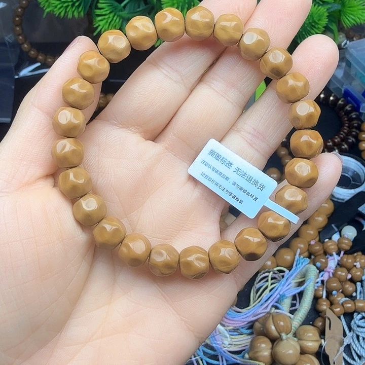 吊坠猴头核桃是**吖精品手工奶酪