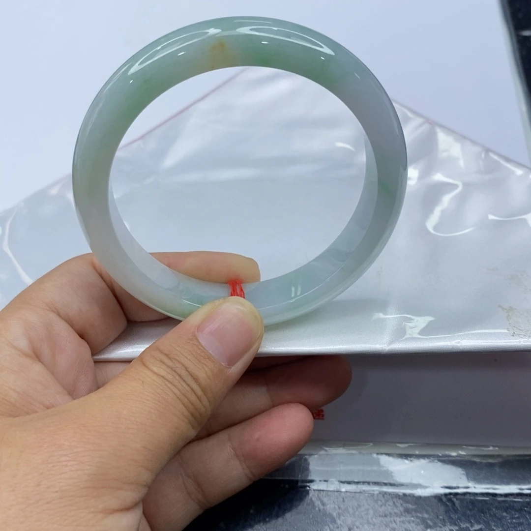 翡翠未镶嵌手镯翡翠