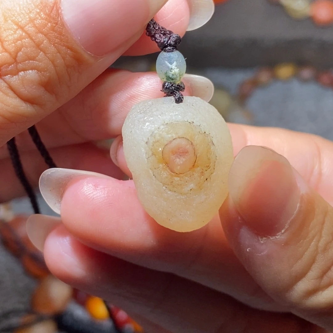 玛瑙/玉髓未镶嵌珠宝半成品