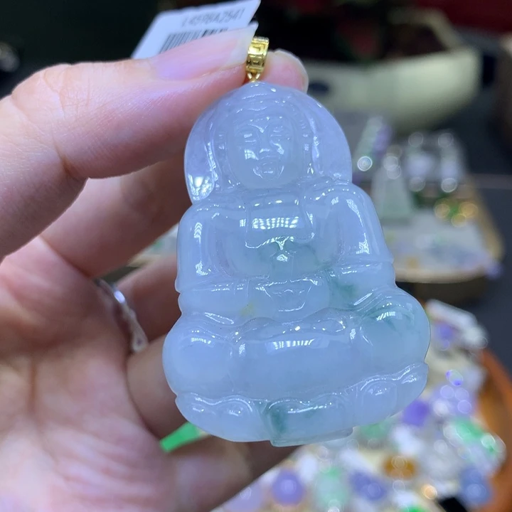 颈饰18K金镶嵌翡翠