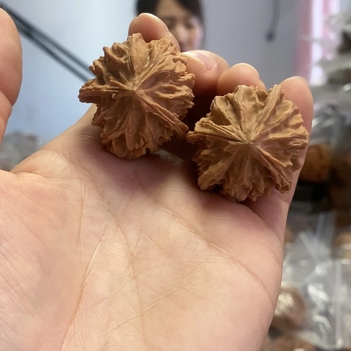 把件文玩核桃35歧山三棱练手