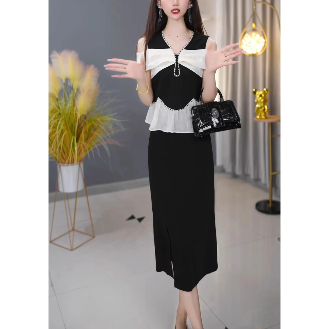 2025夏季新款气质显瘦设计感两件套时尚露肩上衣开叉半身裙套装女