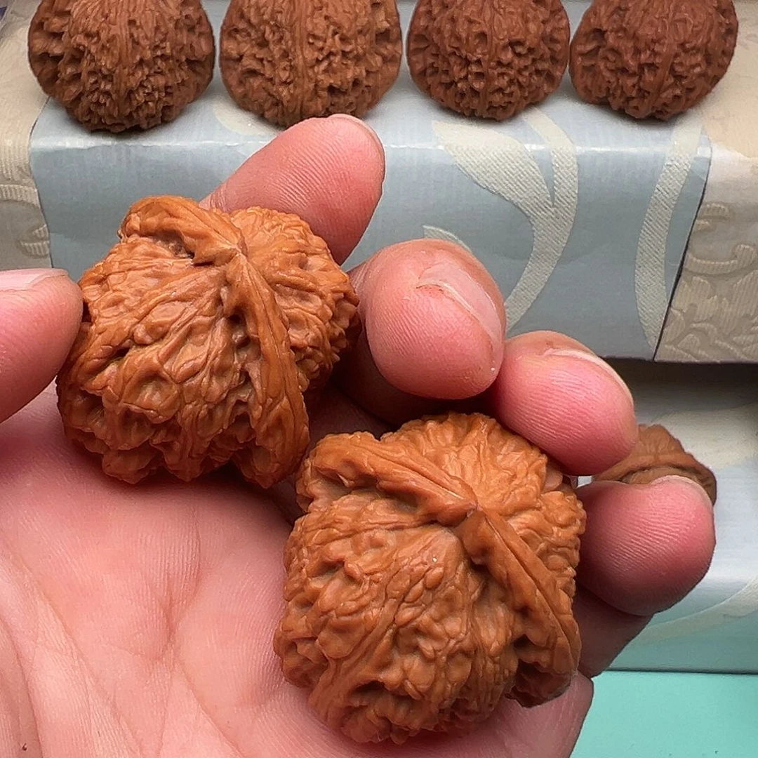 桃核把件三角白36
