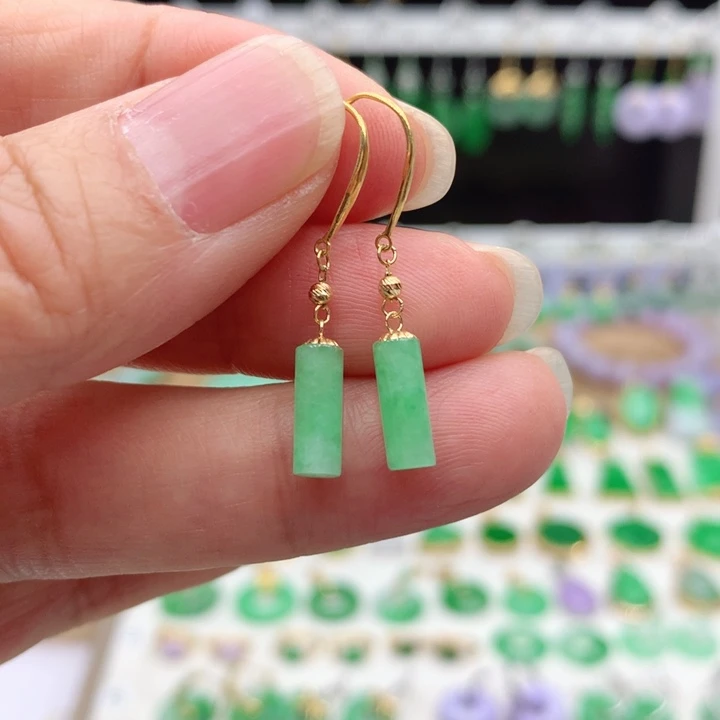 翡翠18K金镶嵌耳饰