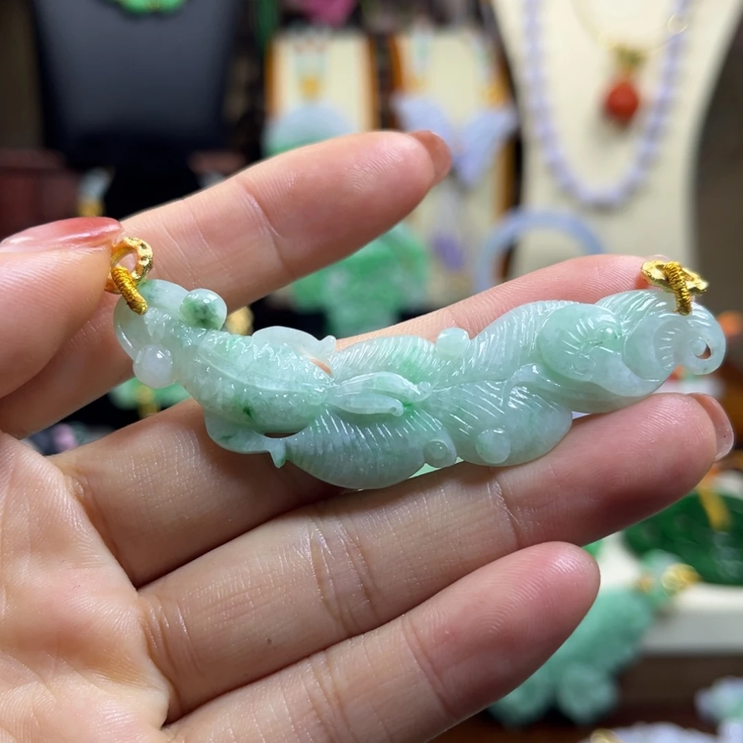 翡翠未镶嵌颈饰天然翡翠