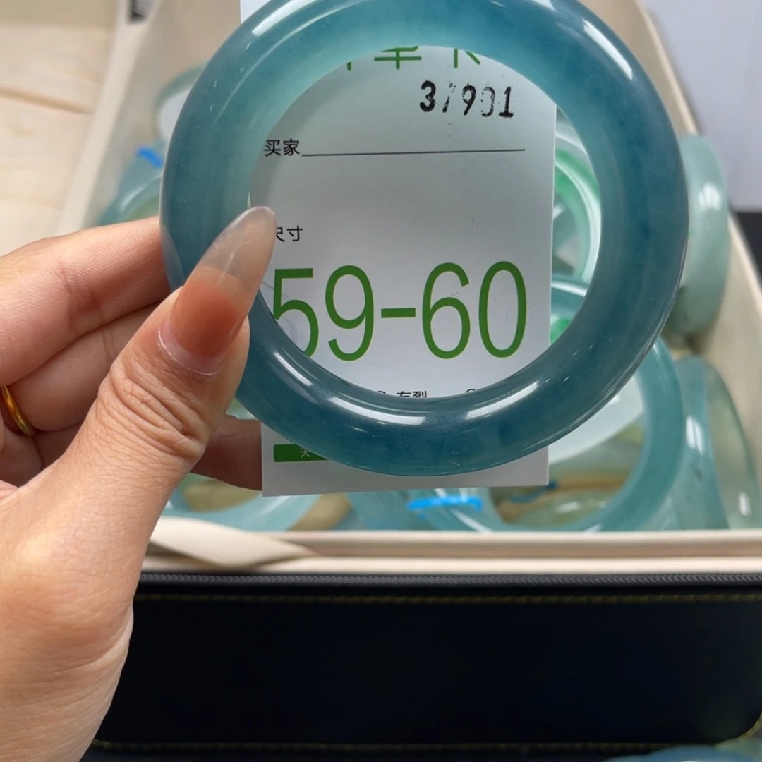 石英岩玉手镯未镶嵌