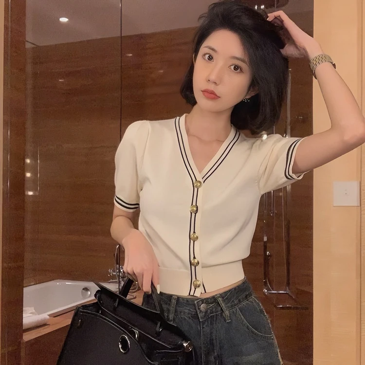 夏季新款女装网红洋气冰丝开衫短款针织衫女短袖气质百搭v领上衣