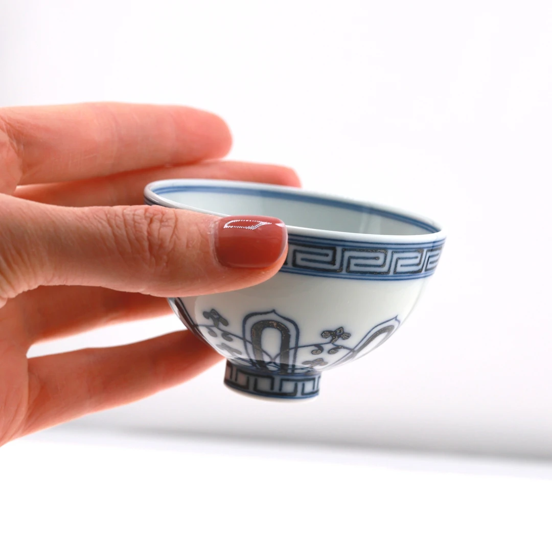 主人杯鸡心杯宝相纹景德镇青花瓷中厚度40CC茶杯家用