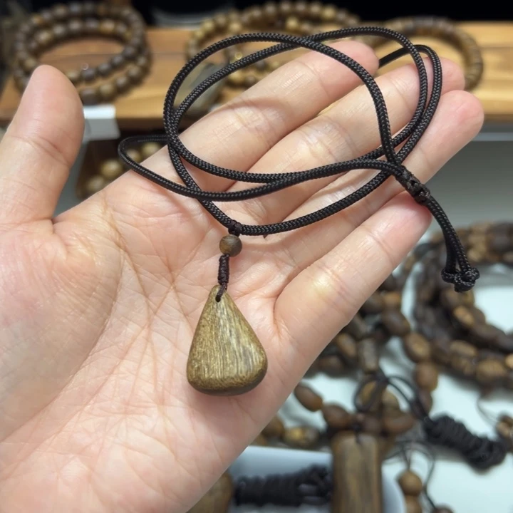 沉香香囊沉香乌身老料小水滴 福利出