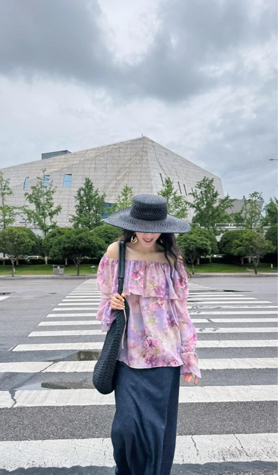 MIRROR 【涛姐精选】鸢尾花女孩露肩遮肉显瘦衬衣