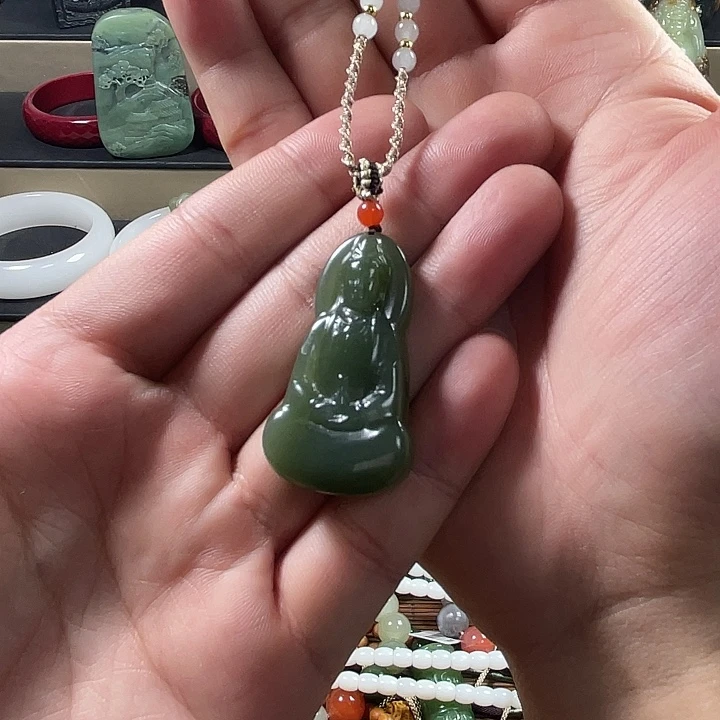 和田玉未镶嵌挂件