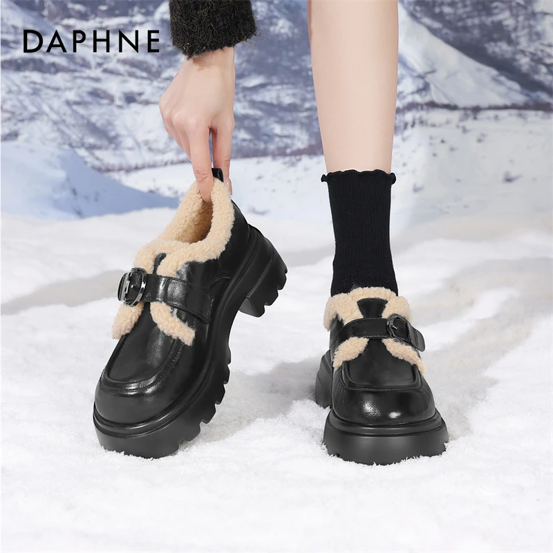 达芙妮英伦风乐福鞋女鞋子2025新款秋冬季厚底毛毛棉鞋加绒小皮鞋