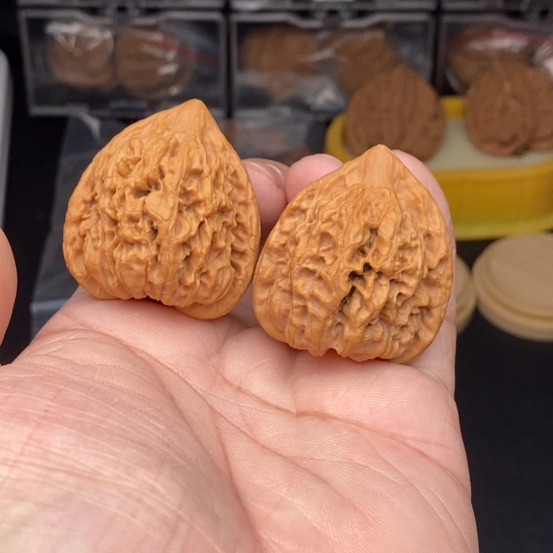 核桃把件 37左右秤砣