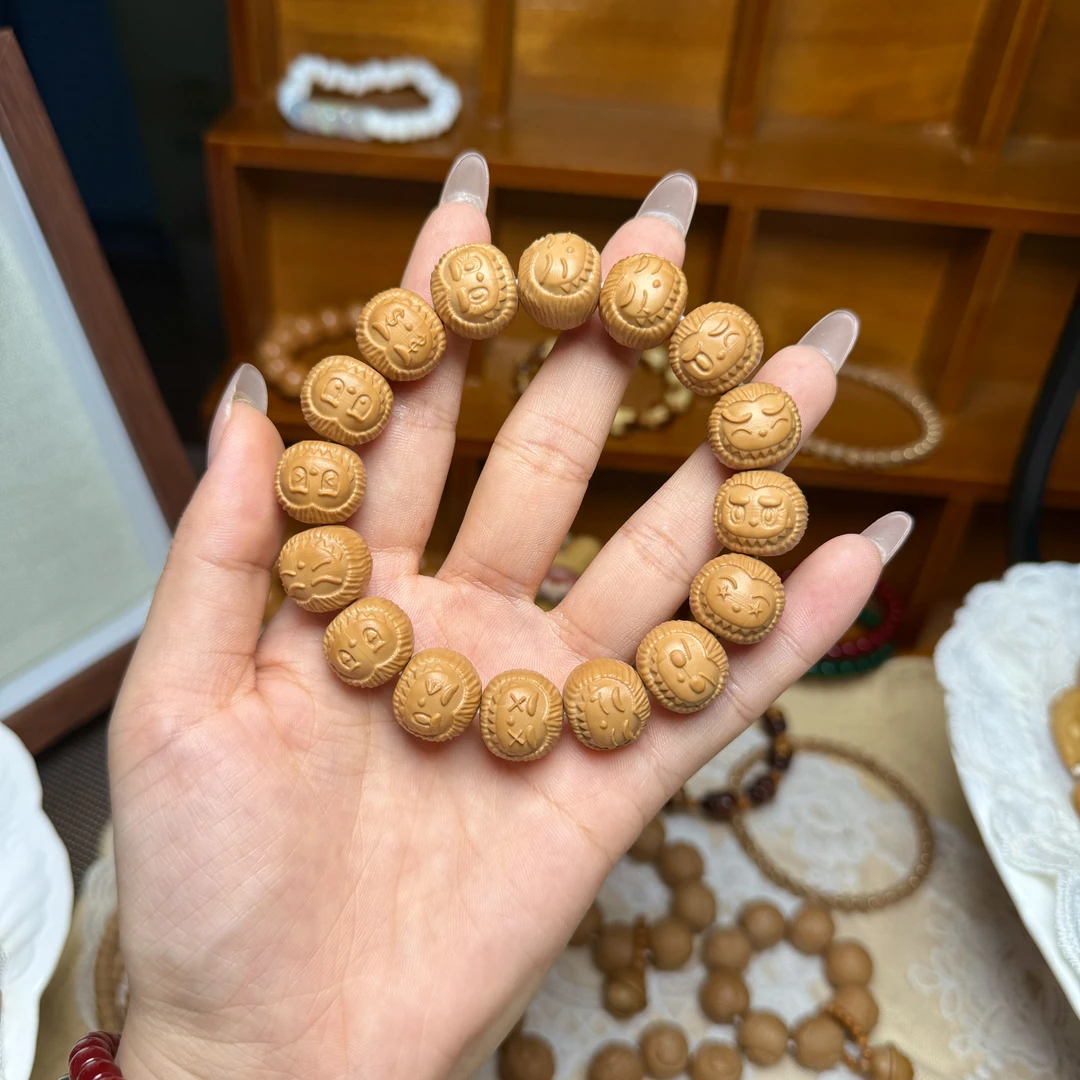 布布手串      手工全品猴头核桃雕刻一表情多样性会有重复