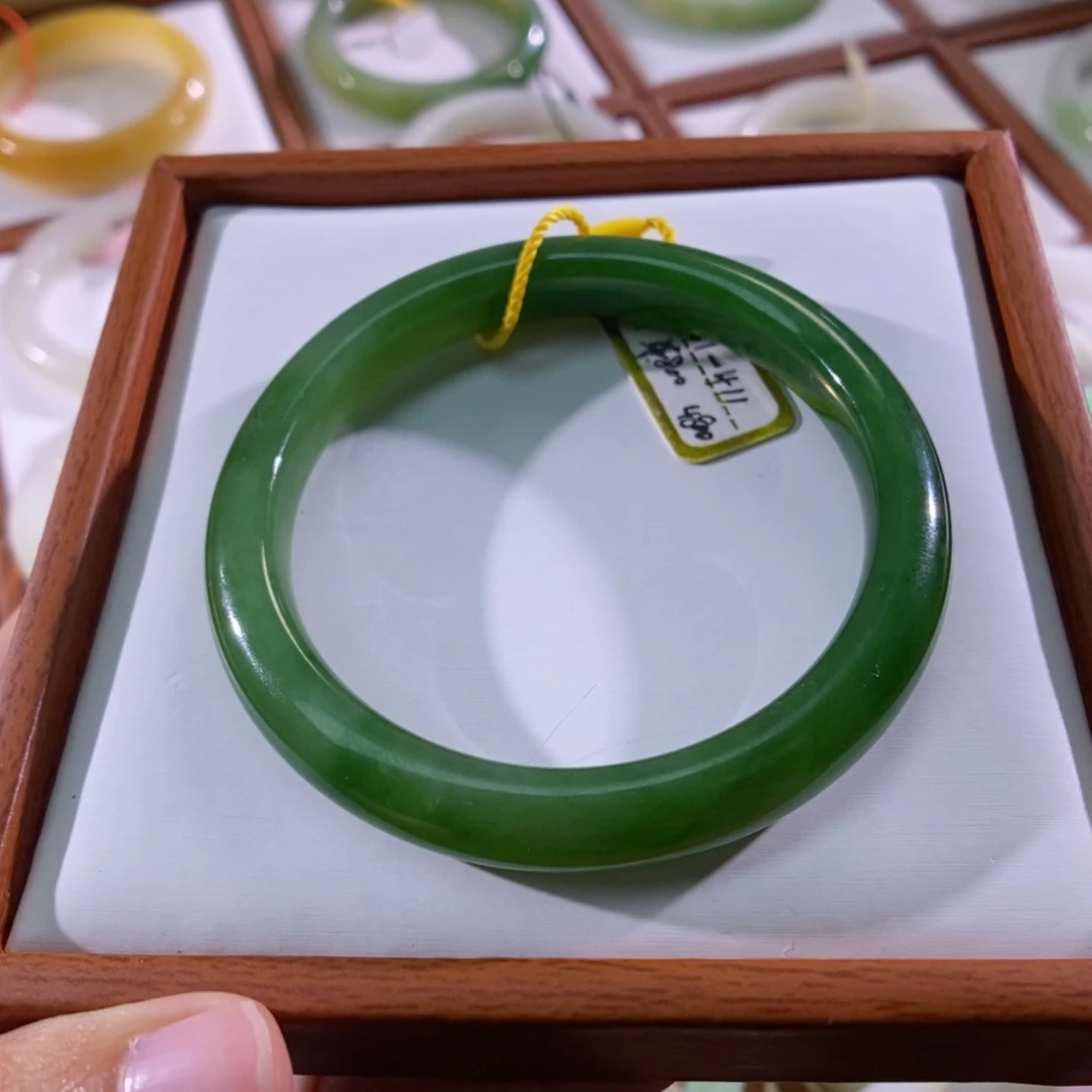 【闪购商品】未镶嵌手镯和田玉（翠青玉）