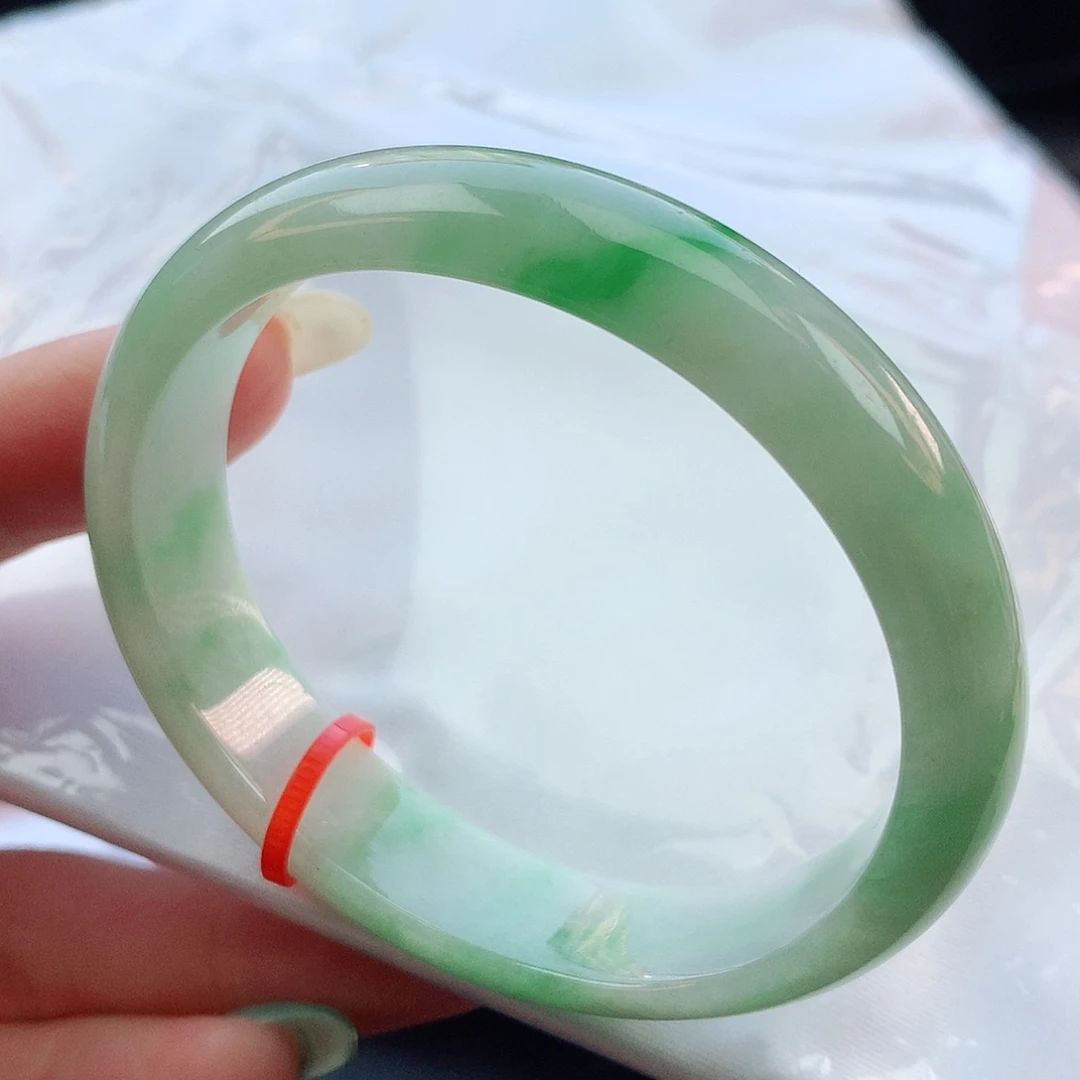 翡翠手镯未镶嵌54贵妃881179