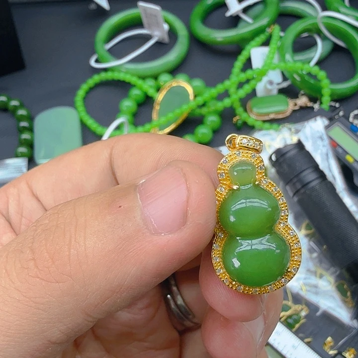 和田玉（碧玉）颈饰银S925镀金镶嵌