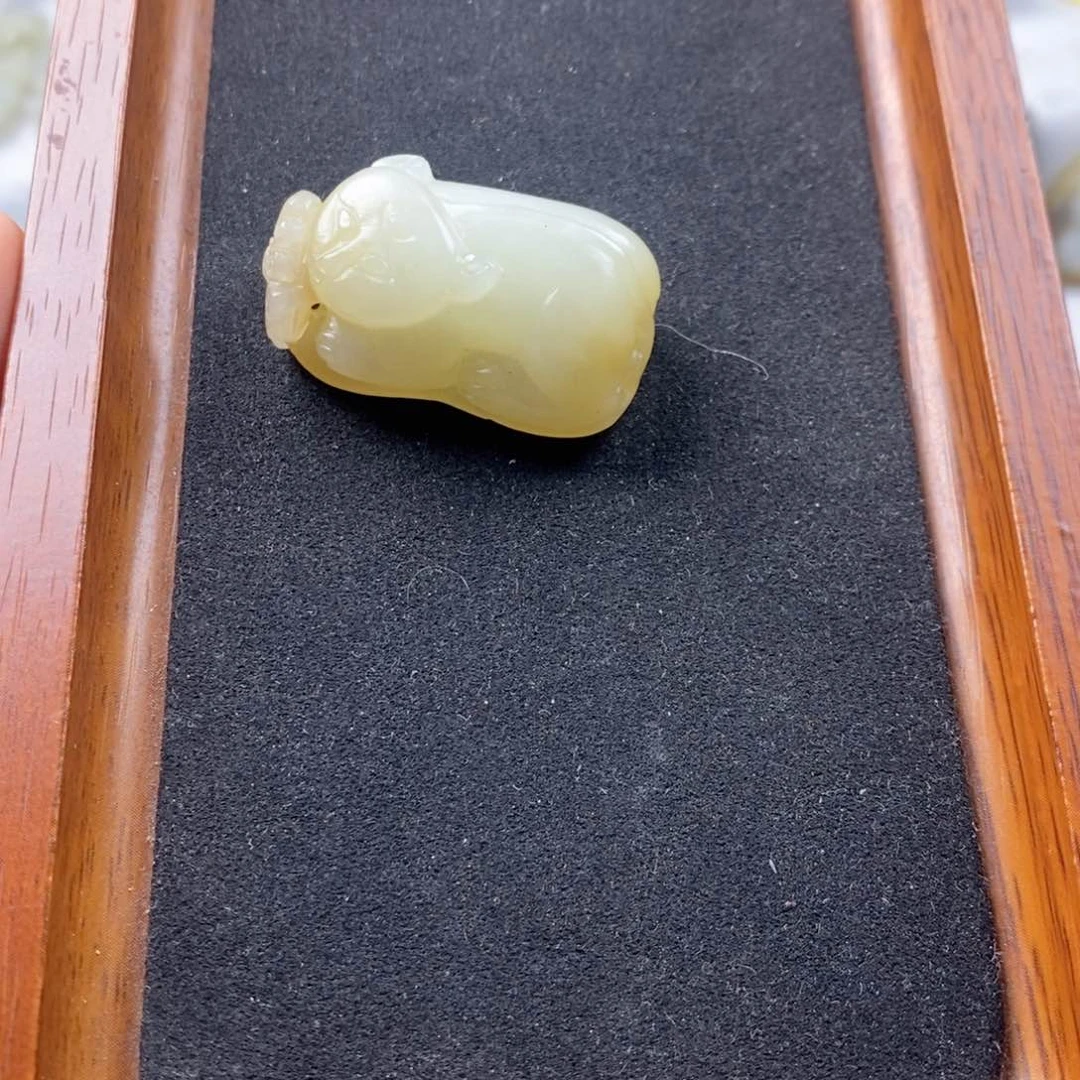 未镶嵌和田玉挂件