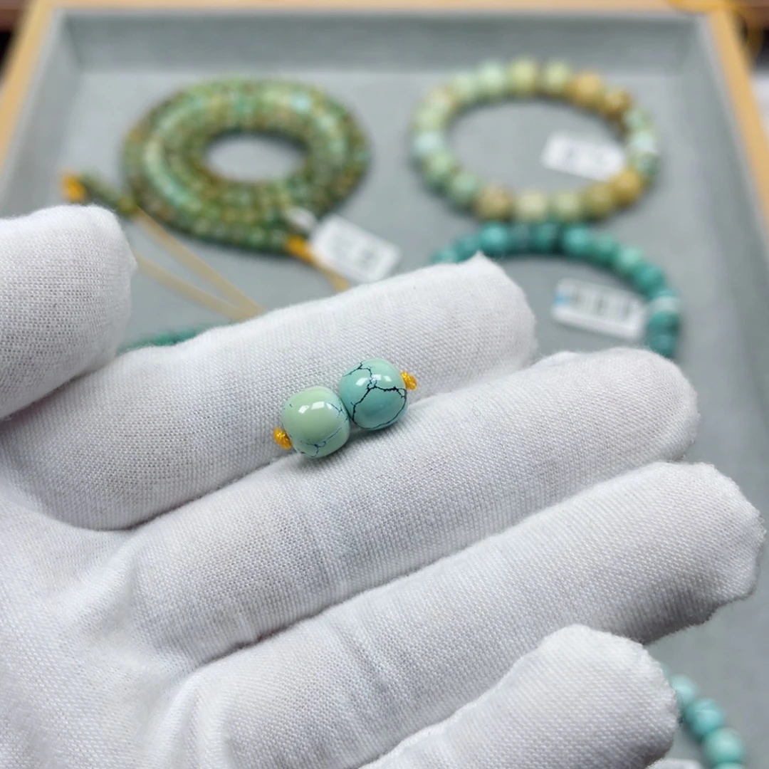 绿松石未镶嵌挂件