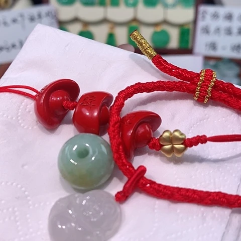 颈饰未镶嵌翡翠发3件