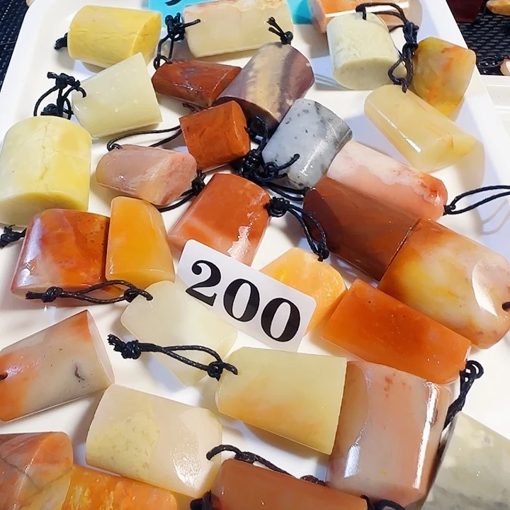 印石青田石老挝石椭圆随形印章30个88元，尺寸2-3多公分