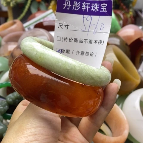 未镶嵌手镯石英质玉