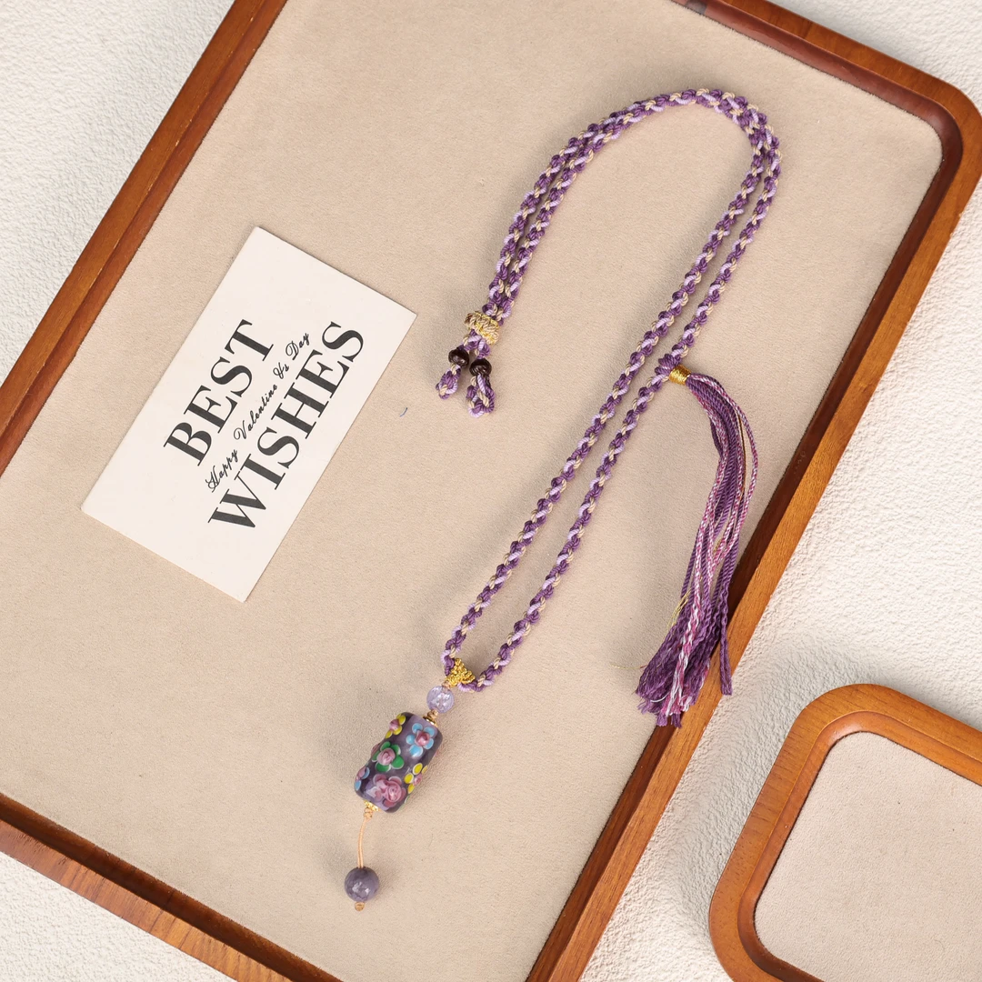 LZ5054 紫料蛋糕小花圆柱绳编项链