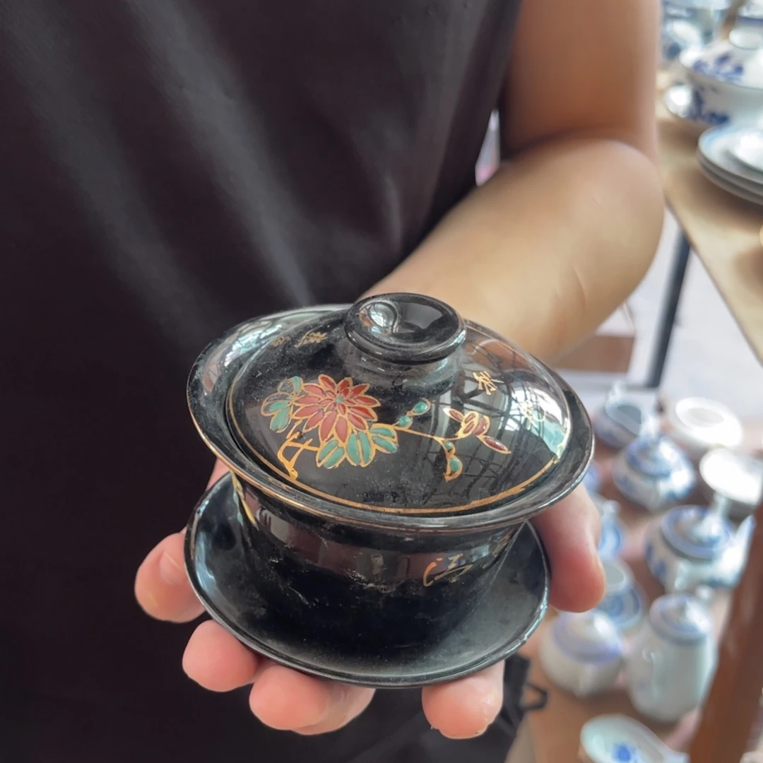 摆件怀旧瓷器，默认微瑕，介意勿拍