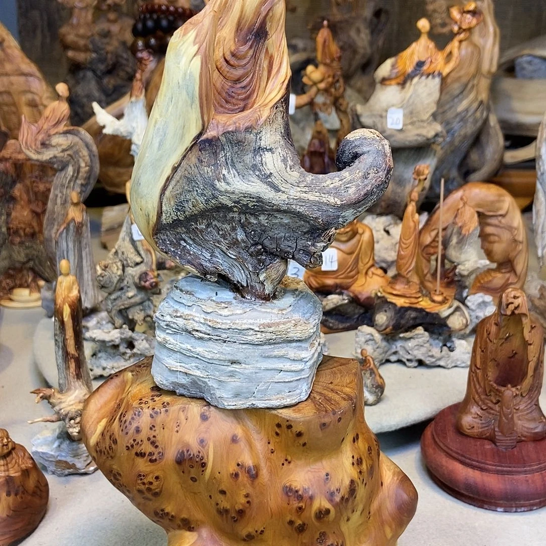 M***o柏木（崖柏）精品无相摆件