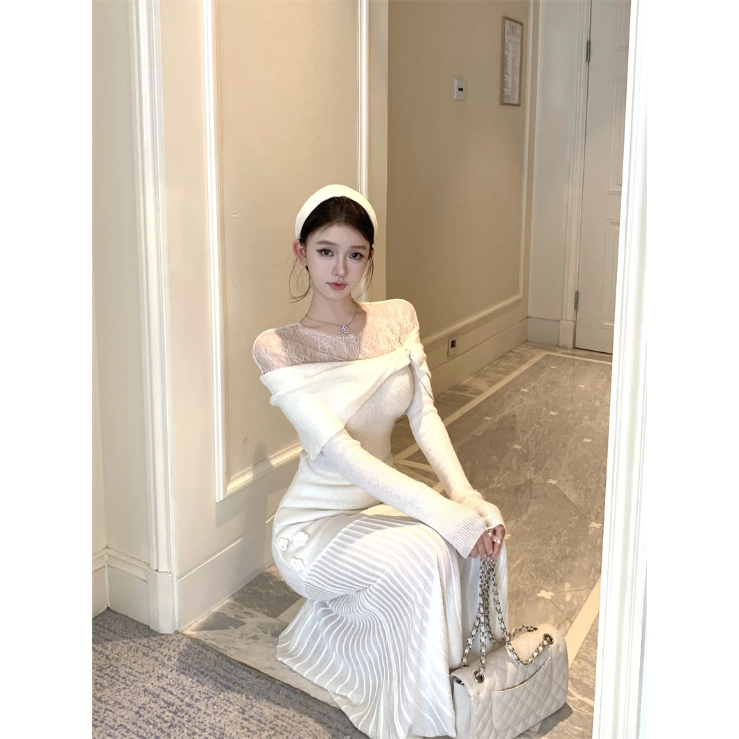 轻奢超火的性感蕾丝拼接羊毛一字肩白色针织衫毛衣包臀鱼尾裙套装