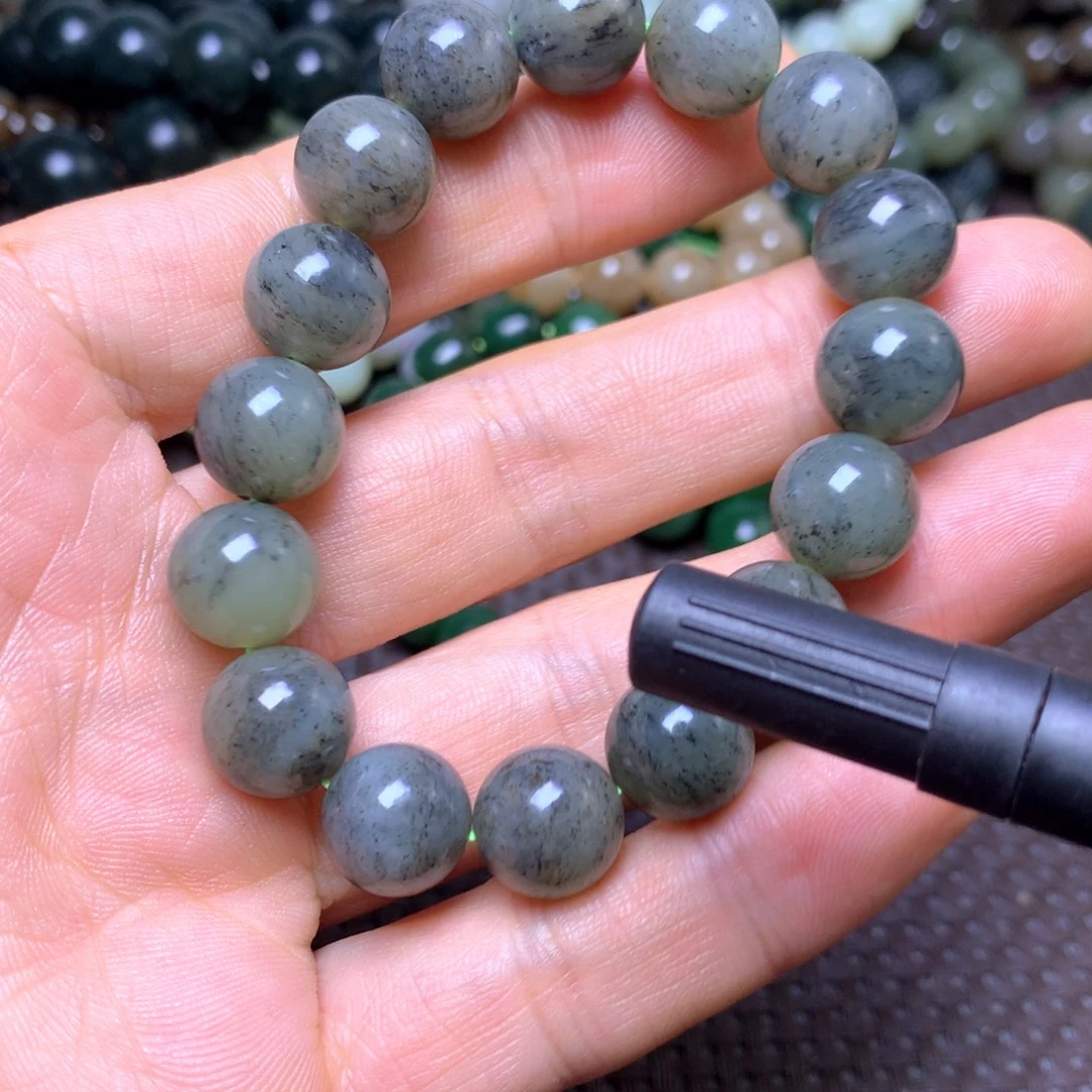 和田玉未镶嵌手串12