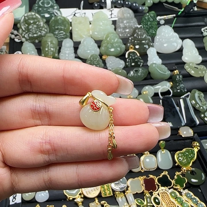 颈饰银S925镶嵌和田玉