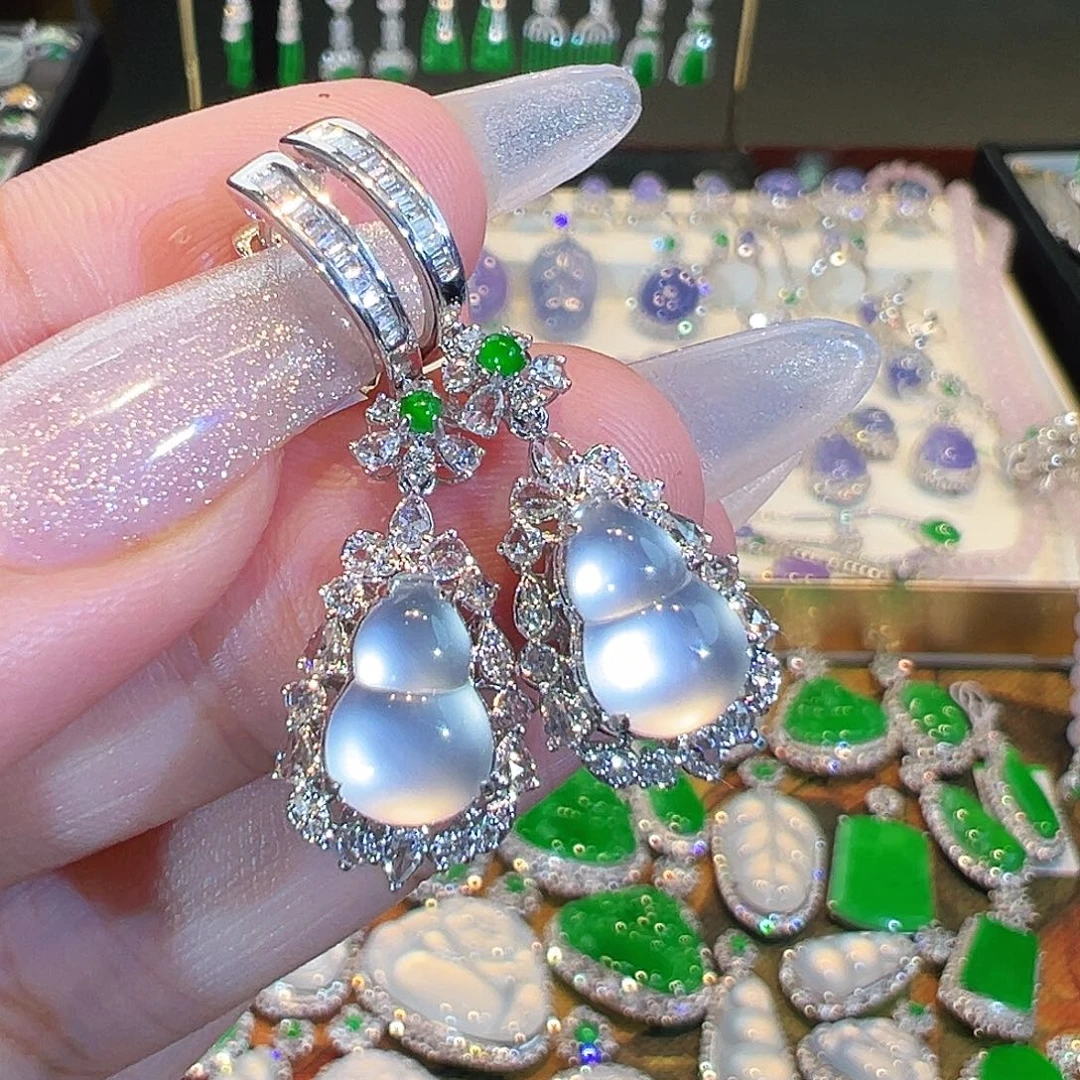 翡翠耳环18K金镶嵌翡翠