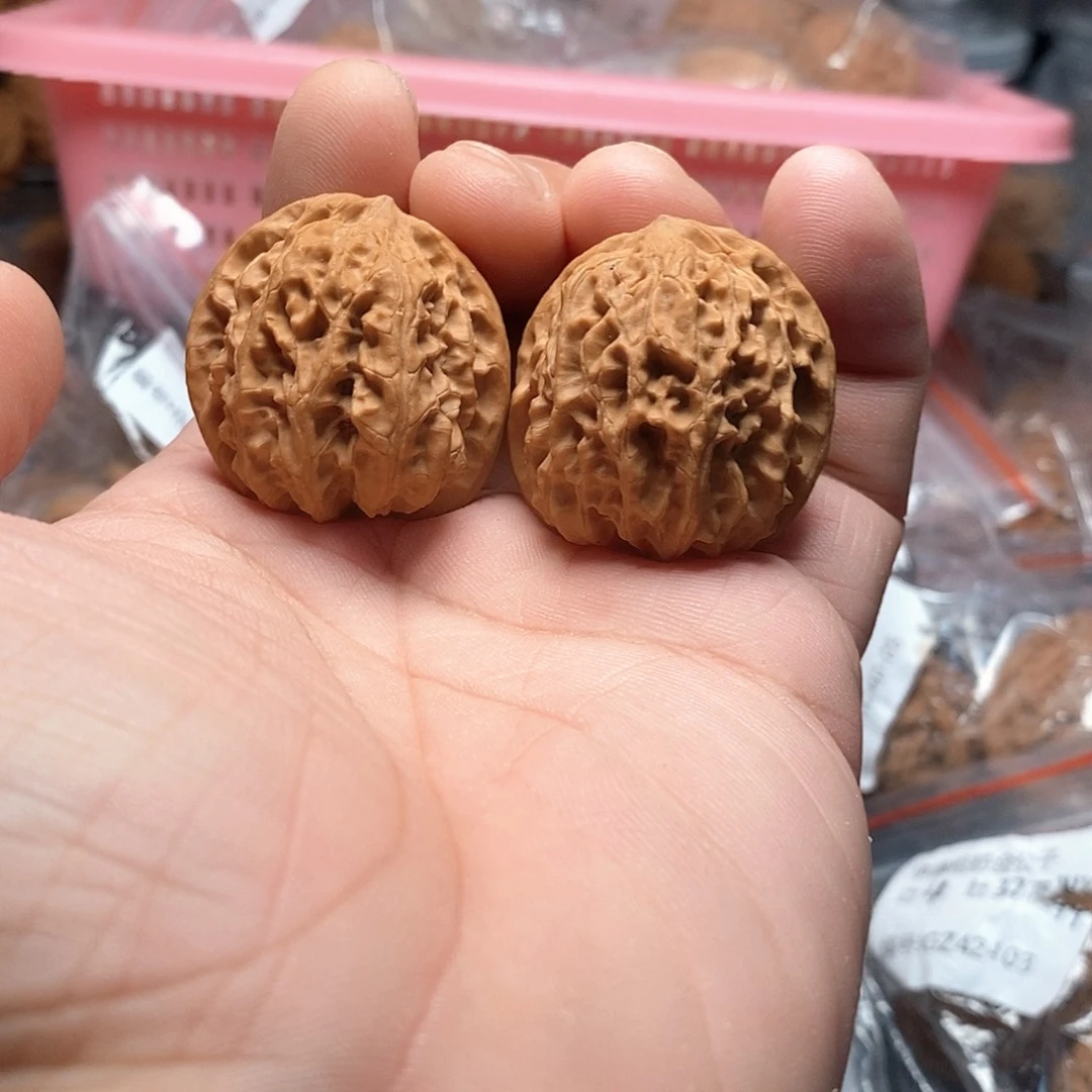 文玩核桃龙珠33-205