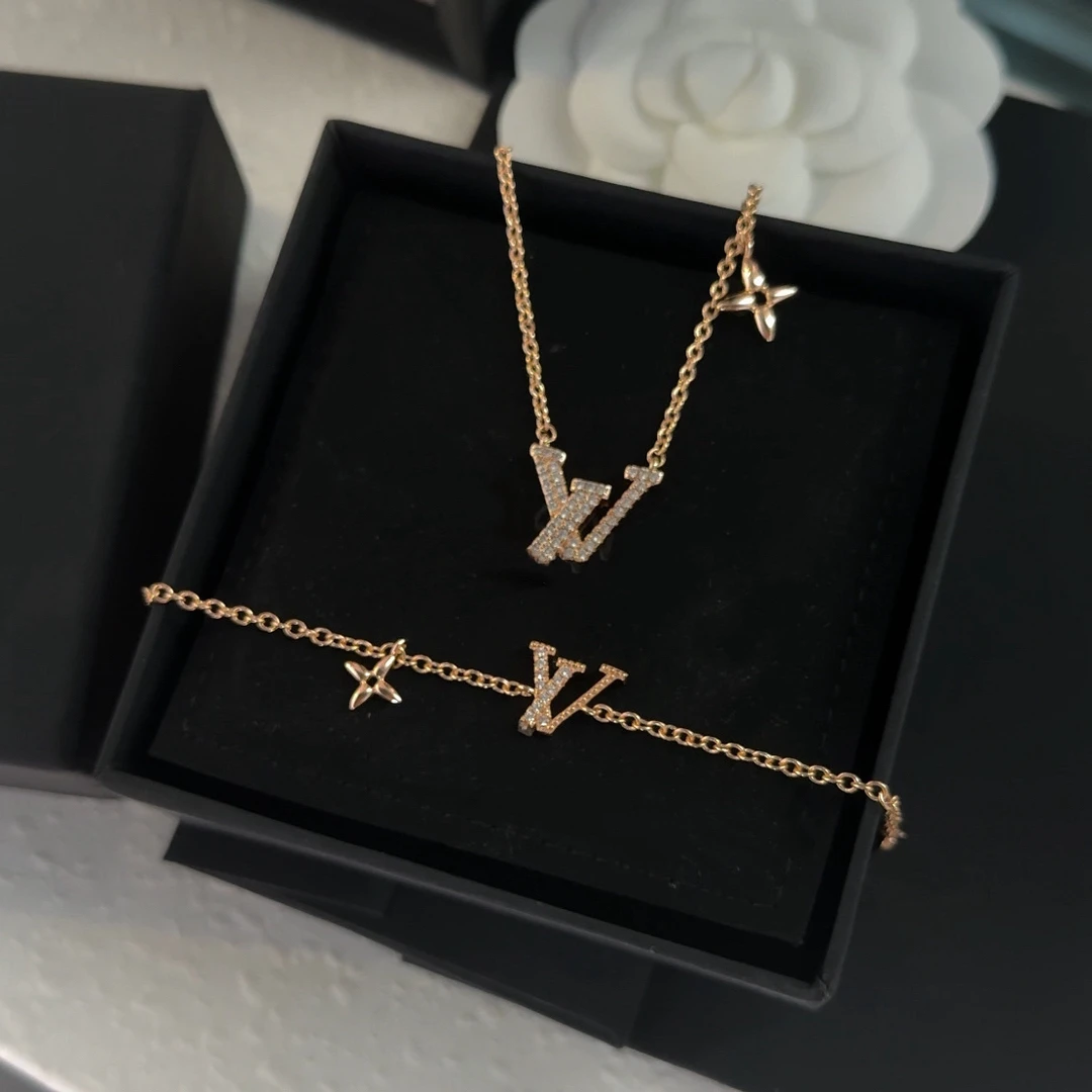 【V金版本】精工CNC 字母项链1640