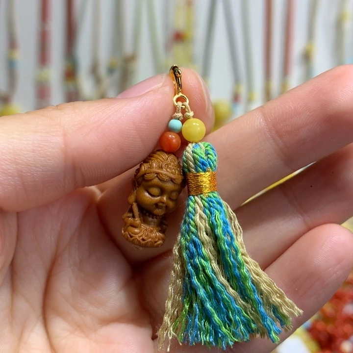 蜜蜡未镶嵌裸石配饰