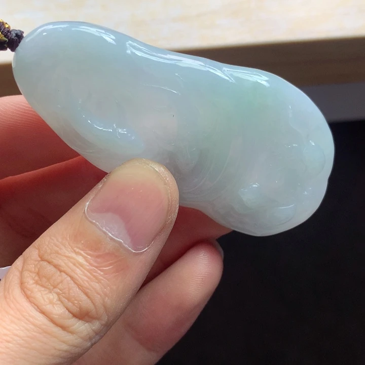 翡翠未镶嵌颈饰吊坠