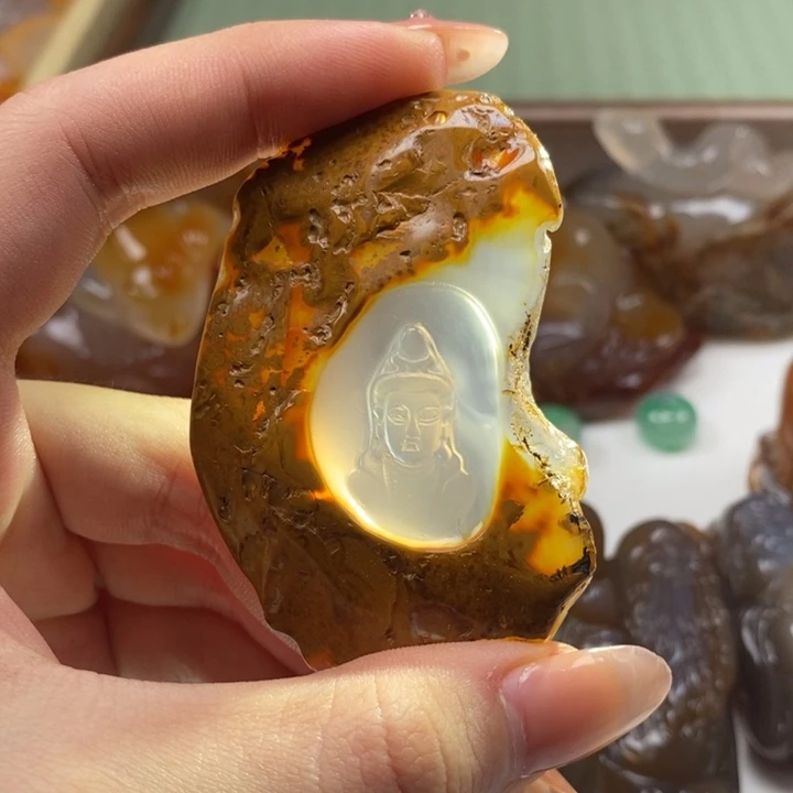 玛瑙/玉髓未镶嵌颈饰